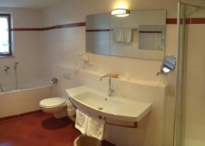 Maier Garni * גרמיש-פרטנקירכן